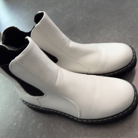 Sincerely Jules Boots - Picture 4 of 8